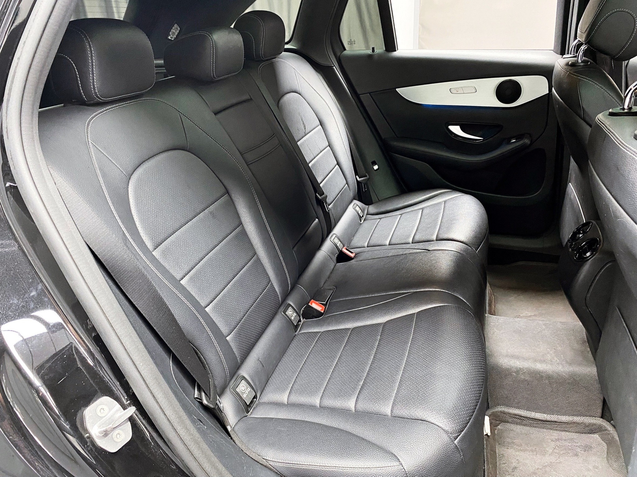 可回原廠 2017 Benz GLC300 4MATIC AMG Line X253型『小李經理』元禾國際車業/特價中/一鍵就到  第5張相片