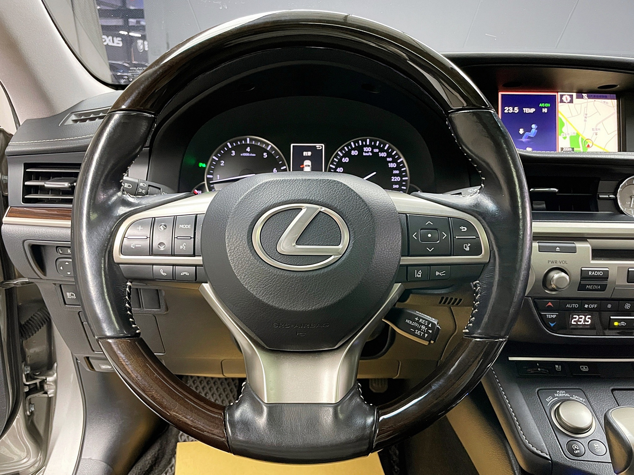 可回原廠 2017 Lexus ES200 頂級Navi版『小李經理』元禾國際車業/特價中/一鍵就到  第8張相片