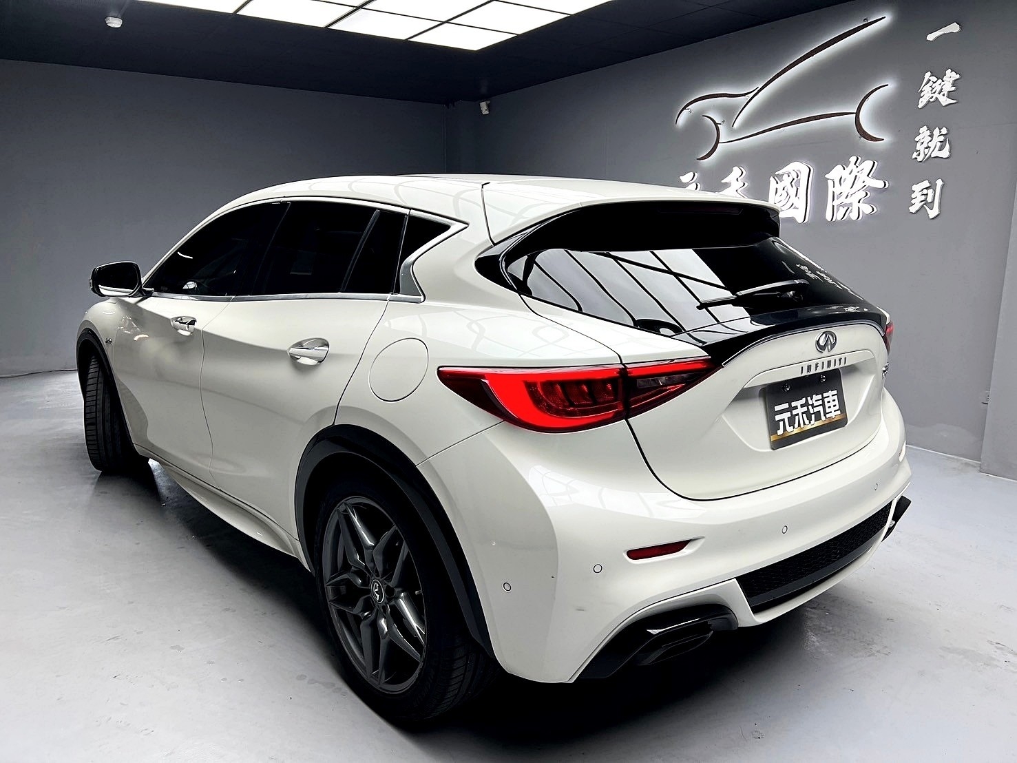 可回原廠 2017 Infiniti Q30 S Sport『小李經理』元禾國際車業/特價中/一鍵就到  第3張相片