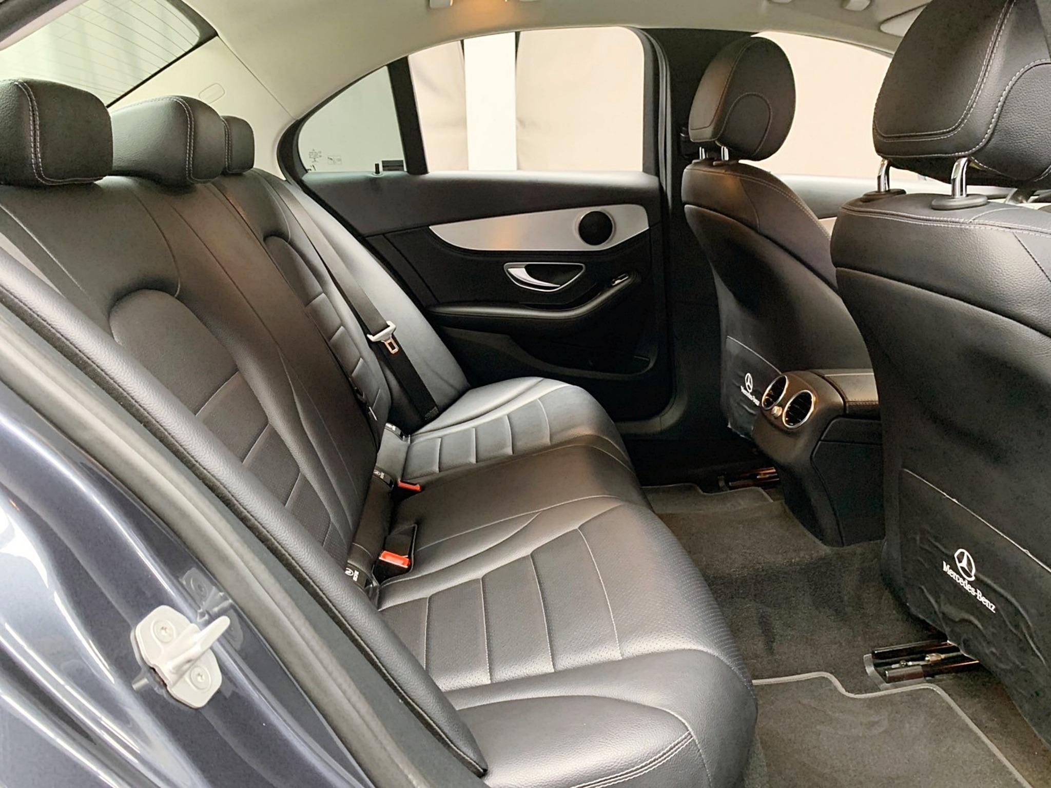 可回原廠 2015 Benz C200 Sedan Avantgarde W205型『小李經理』元禾國際車業/特價中/一鍵就到  第8張相片