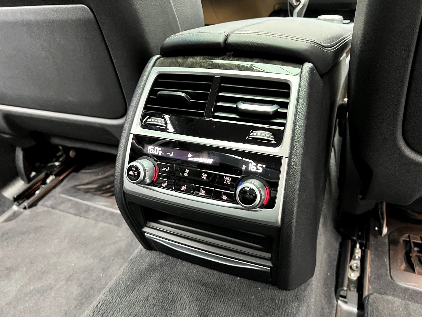 可回原廠 2016/17 BMW 740Li G12型『小李經理』元禾國際車業/特價中/一鍵就到  第11張相片