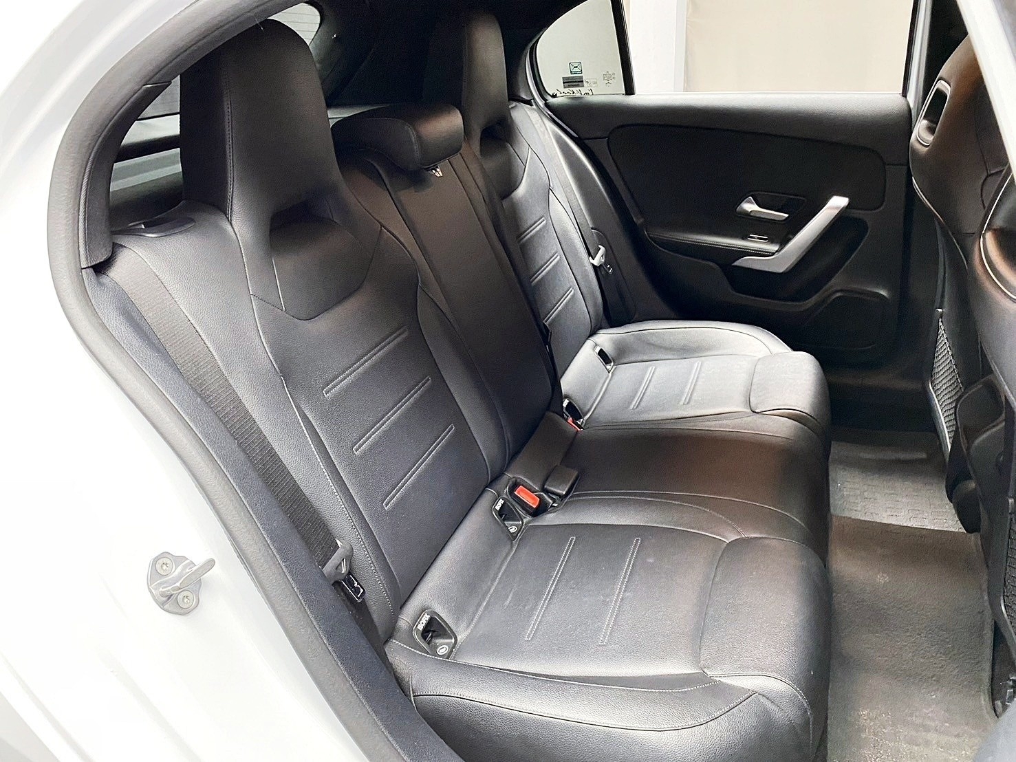 可回原廠 2018/19 Benz A200 特仕版 W177型『小李經理』元禾國際車業/特價中/一鍵就到  第9張相片