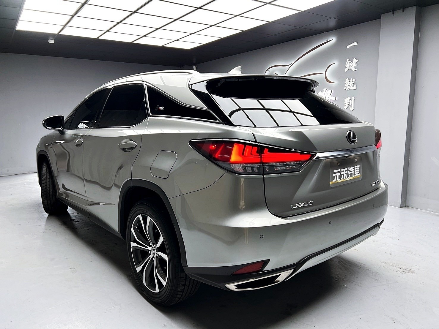 可回原廠 2021/22 Lexus RX300 頂級版『小李經理』元禾國際車業/特價中/一鍵就到  第2張相片