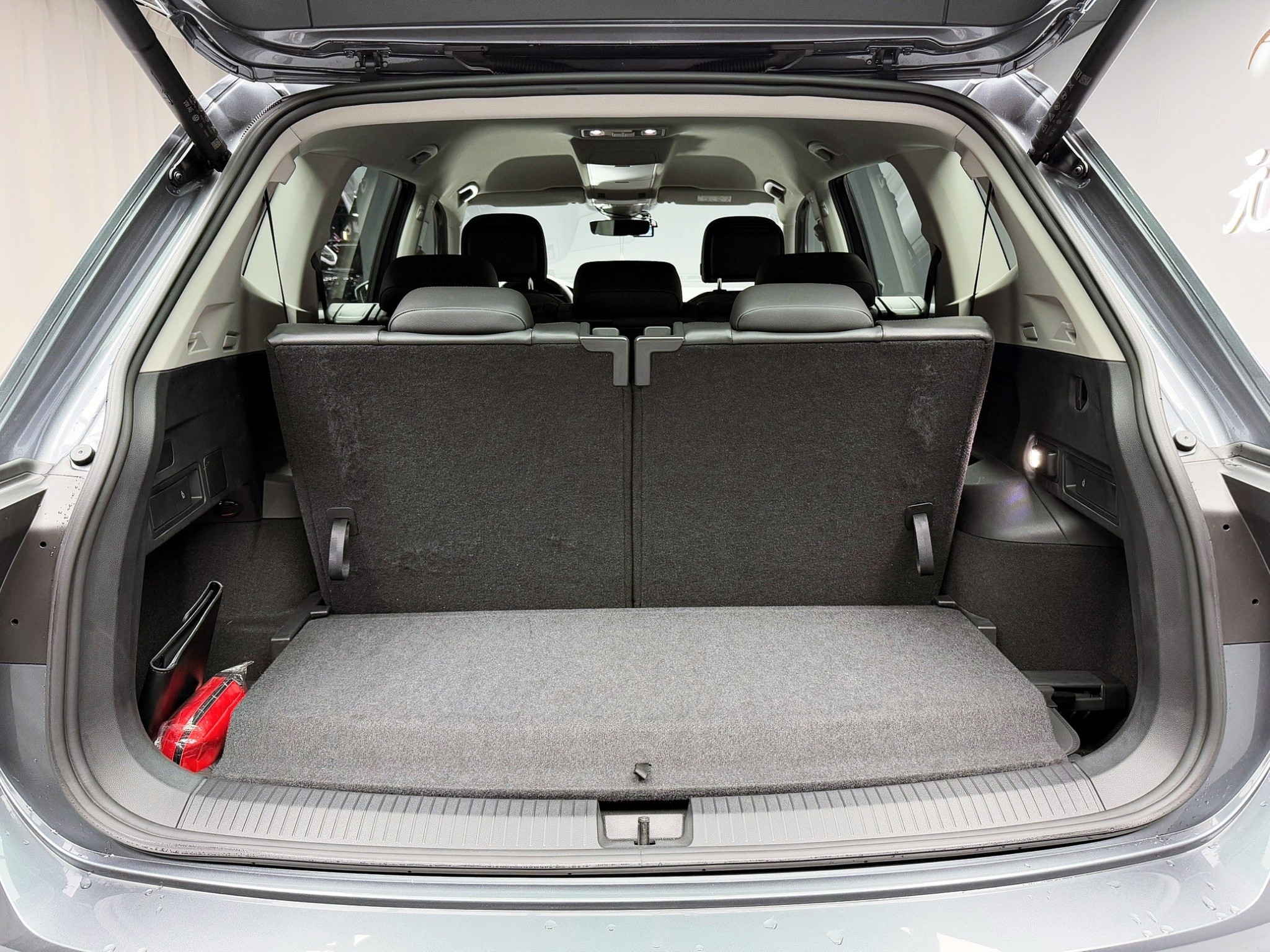 可回原廠 2023/24 福斯 Tiguan Allspace 330TSI Elegance Premium 七人座『小李經理』元禾國際車業/特價中/一鍵就到  第11張相片