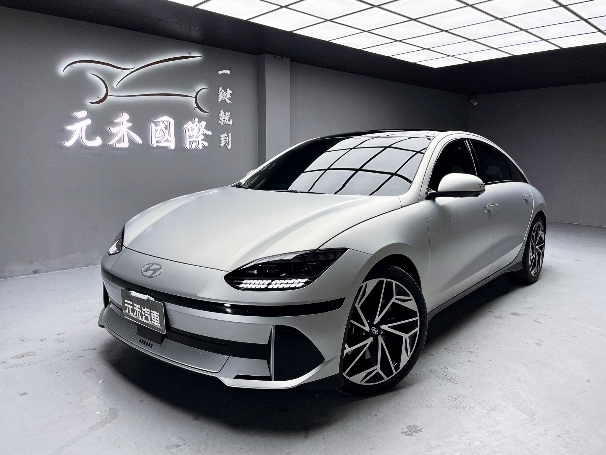 可回原廠 2023 Hyundai Ioniq 6 EV600 Performance『小李經理』元禾國際車業/特價中/一鍵就到  第1張相片