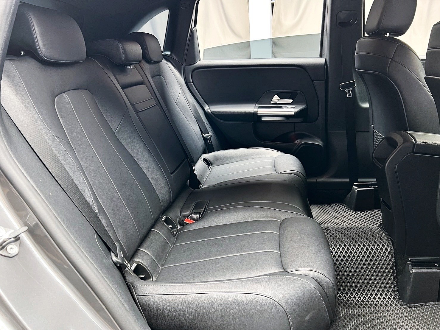 可回原廠 2019 Benz B200 W247型『小李經理』元禾國際車業/特價中/一鍵就到  第10張相片