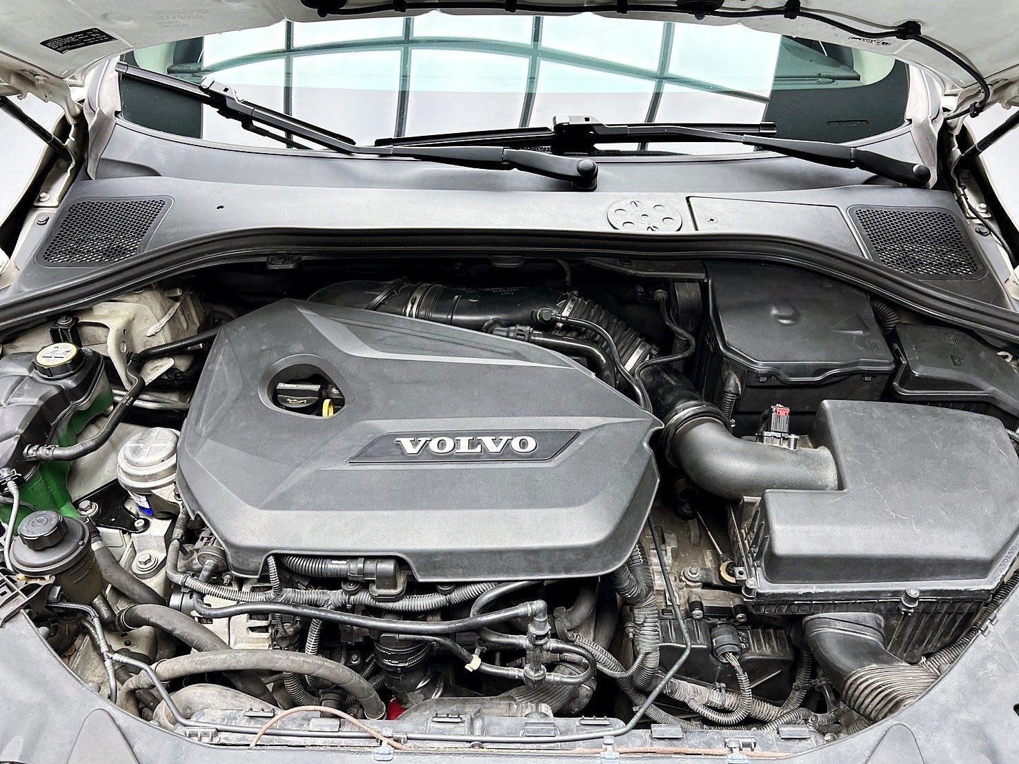 可回原廠 2012 Volvo S60 T4 豪華版『小李經理』元禾國際車業/特價中/一鍵就到  第4張相片