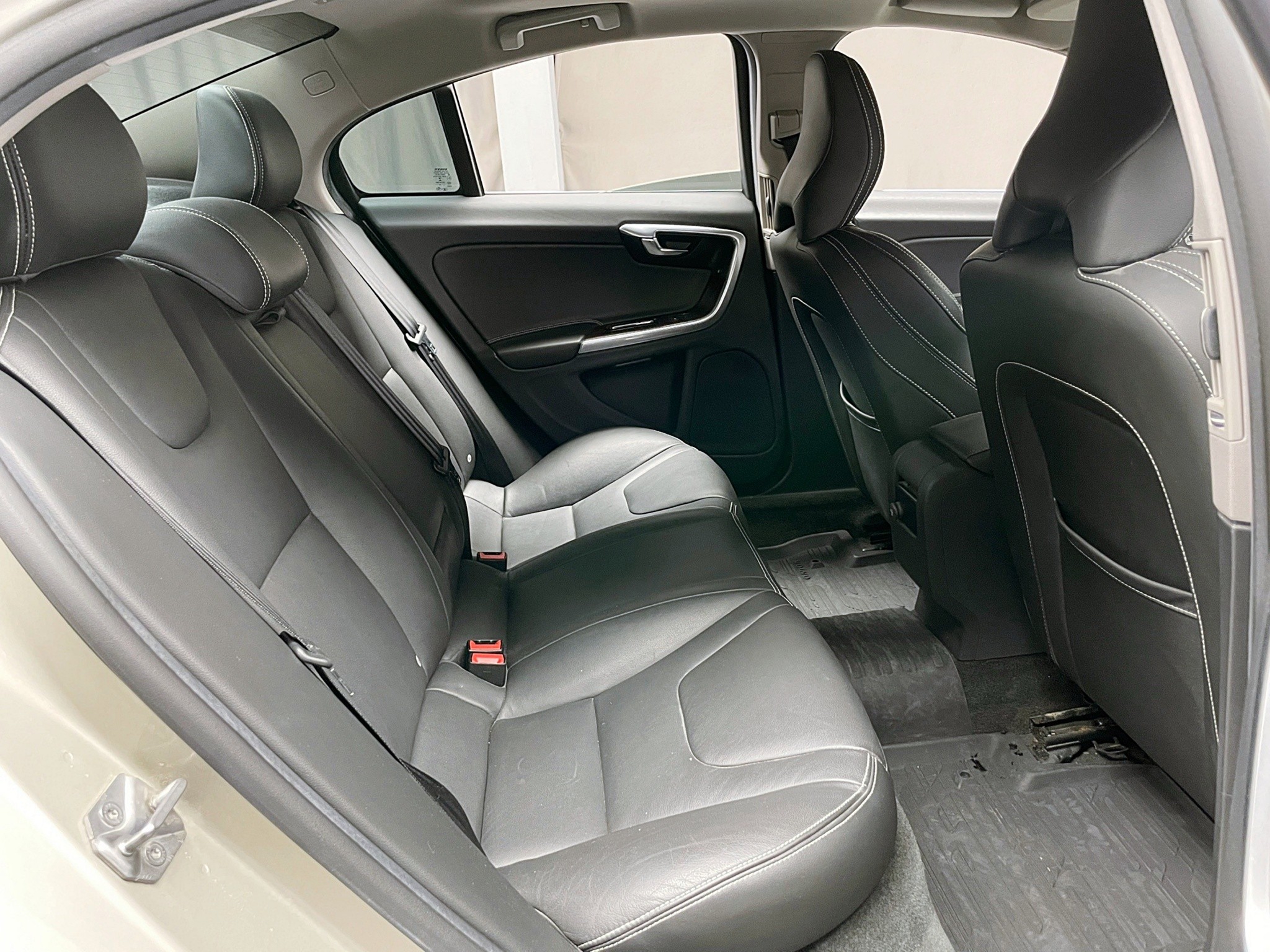 可回原廠 2016/17 Volvo S60 T4 安全旗艦版『小李經理』元禾國際車業/特價中/一鍵就到  第6張相片