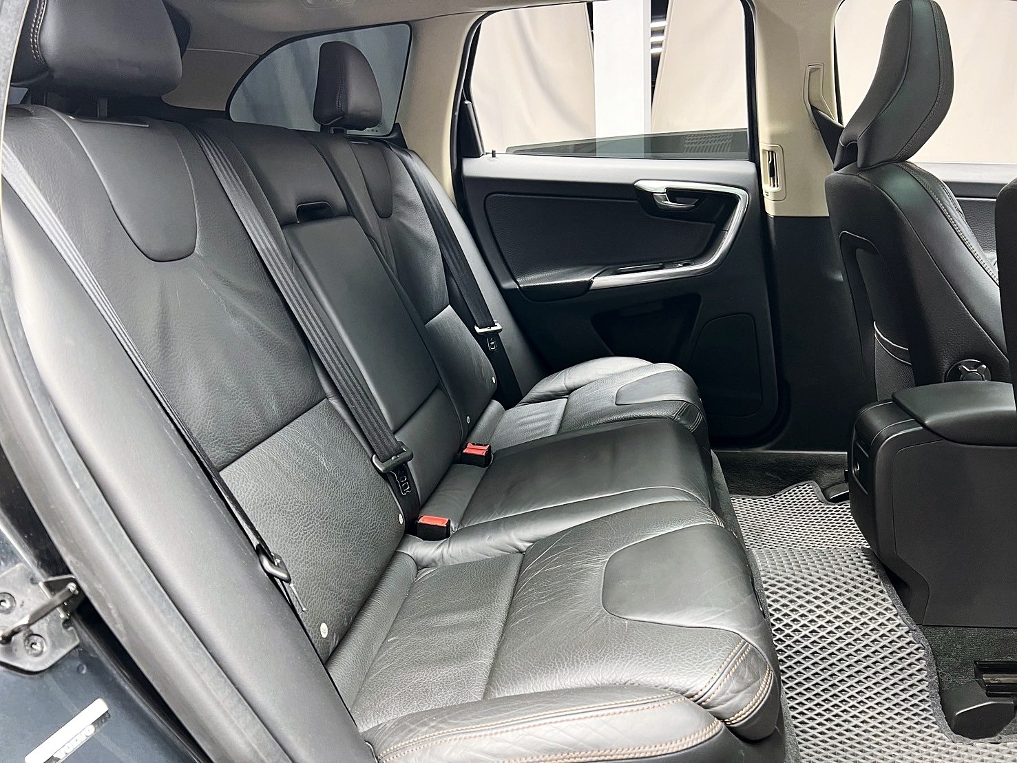 可回原廠 2012 Volvo XC60 T5 旗艦版『小李經理』元禾國際車業/特價中/一鍵就到  第6張相片