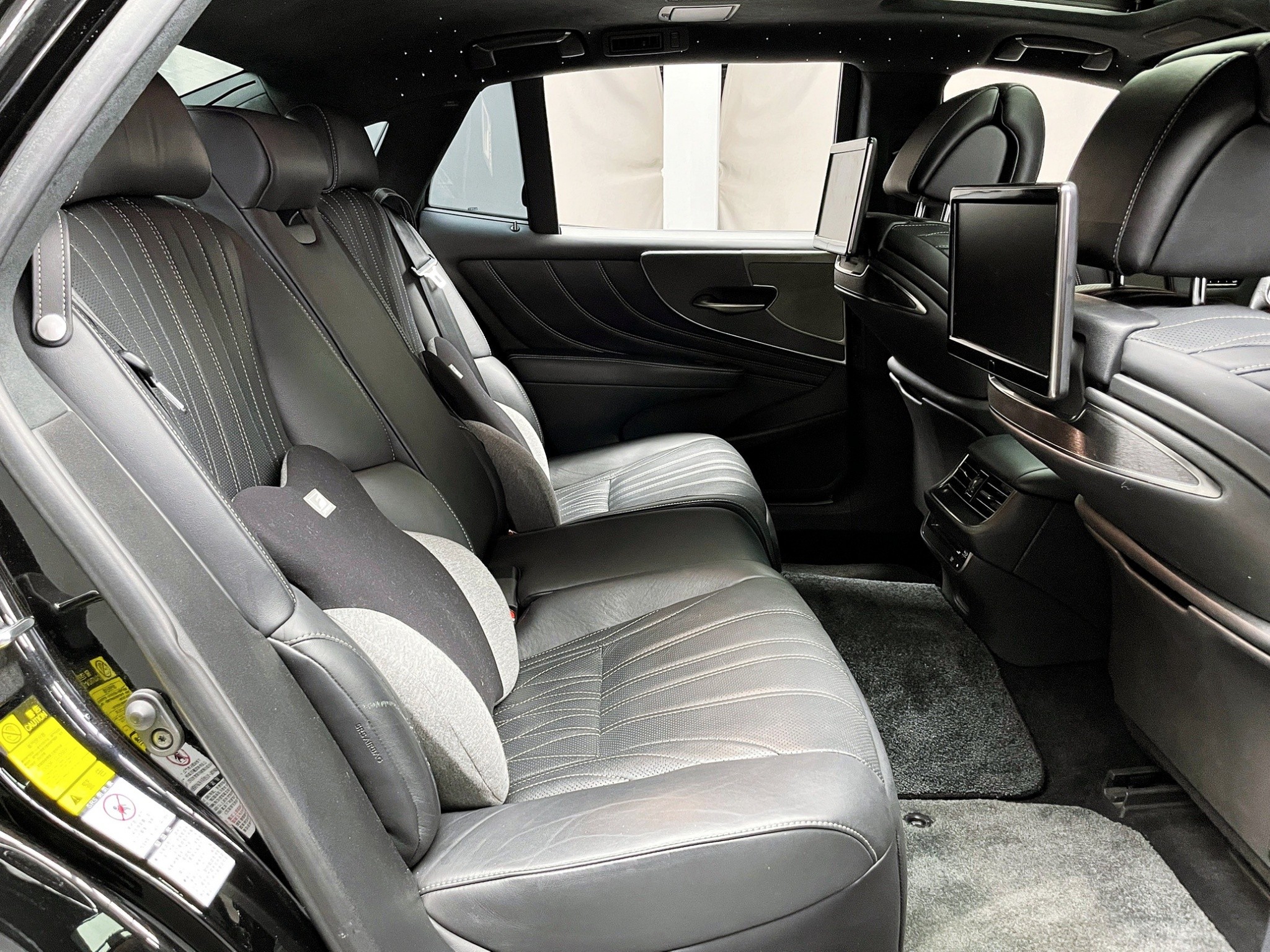 可回原廠 2018 Lexus LS500 旗艦版『小李經理』元禾國際車業/特價中/一鍵就到  第6張相片