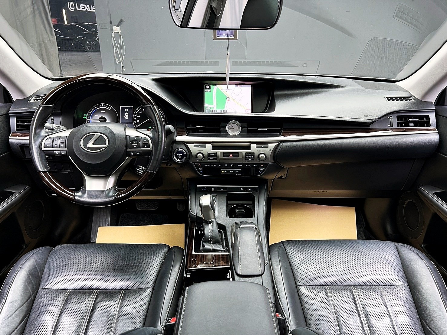 可回原廠 2015/16 Lexus ES300h 頂級Navi版『小李經理』元禾國際車業/特價中/一鍵就到  第6張相片