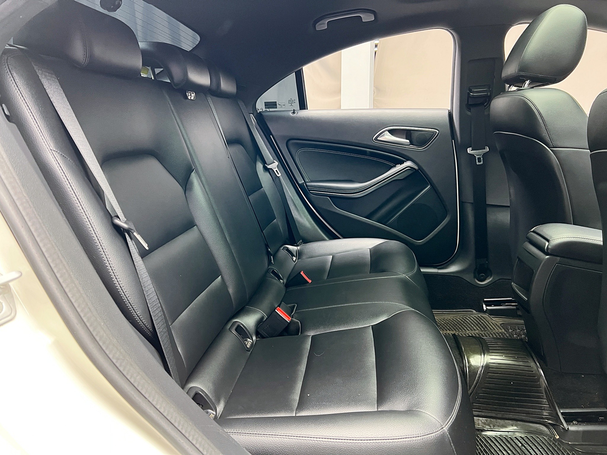 可回原廠 2013 Benz CLA220 CDI C117型『小李經理』元禾國際車業/特價中/一鍵就到  第9張相片