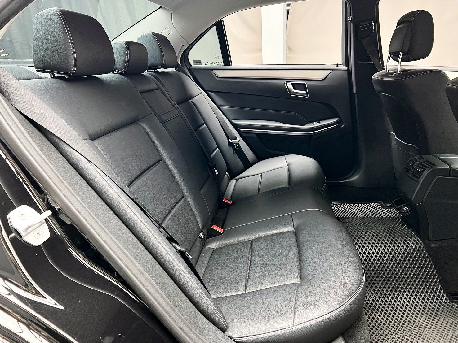 可回原廠 2014/15 Benz E200 Sedan Classic W212型『小李經理』元禾國際車業/特價中/一鍵就到  第6張相片