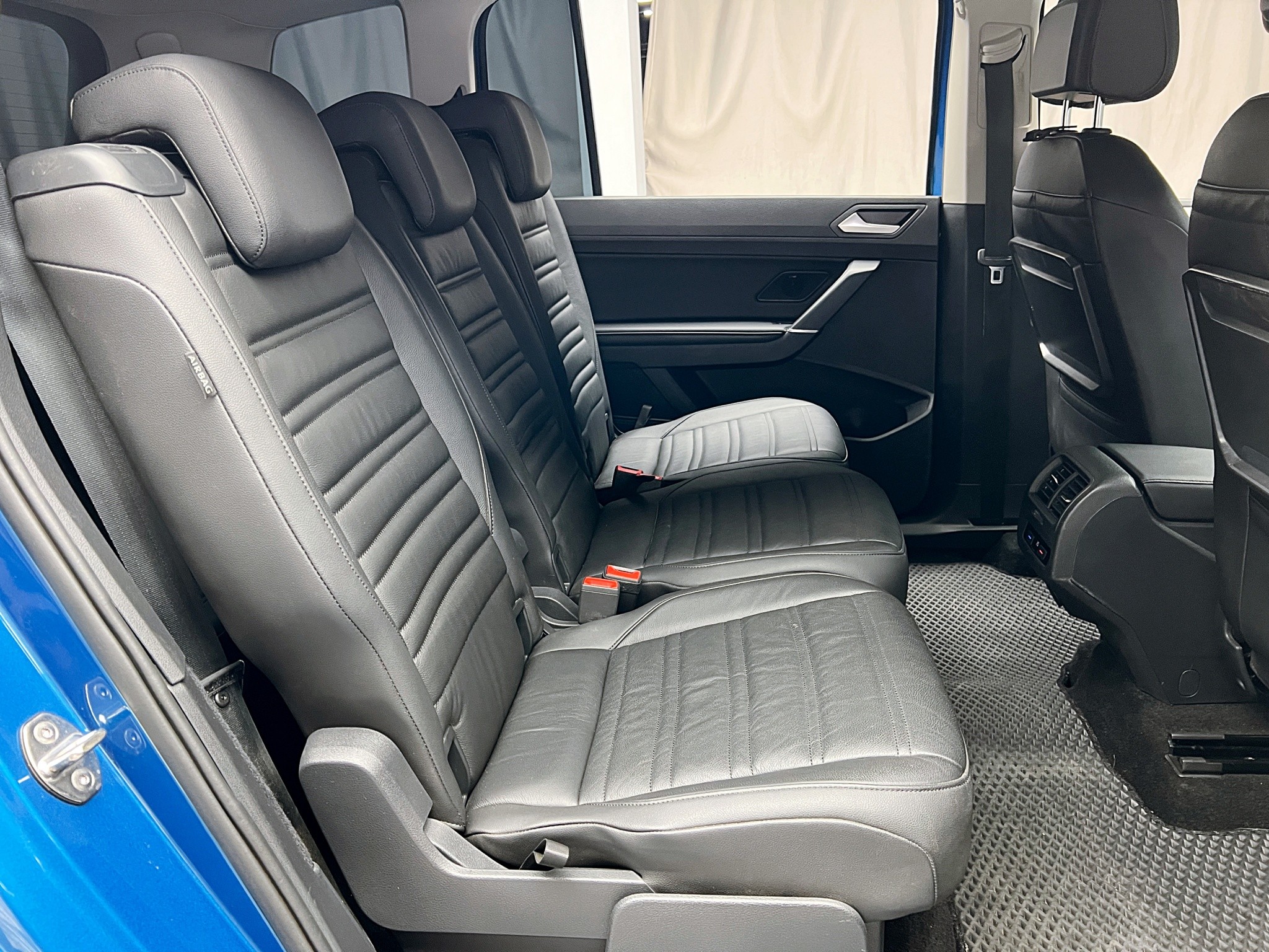 可回原廠 2021 Volkswagen Touran 280TSI Life 七人座『小李經理』元禾國際車業/特價中/一鍵就到  第4張相片