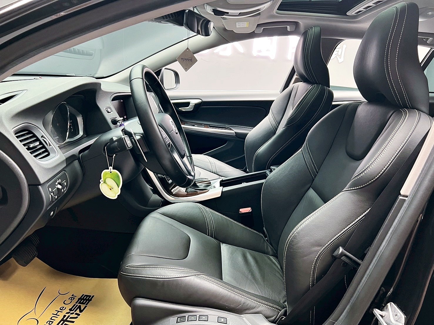 可回原廠 2018 Volvo V60 D3 安全旗艦版『小李經理』元禾國際車業/特價中/一鍵就到  第5張相片