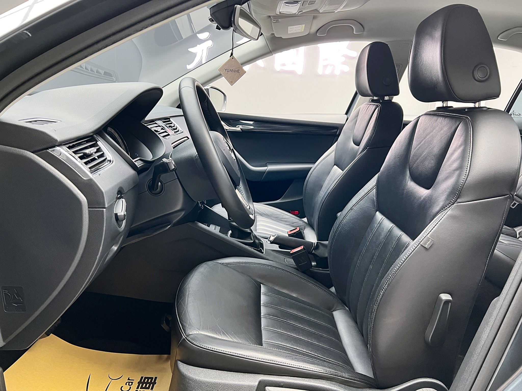 可回原廠 2017/18 Skoda Octavia TSI 菁英版『小李經理』元禾國際車業/特價中/一鍵就到  第4張相片