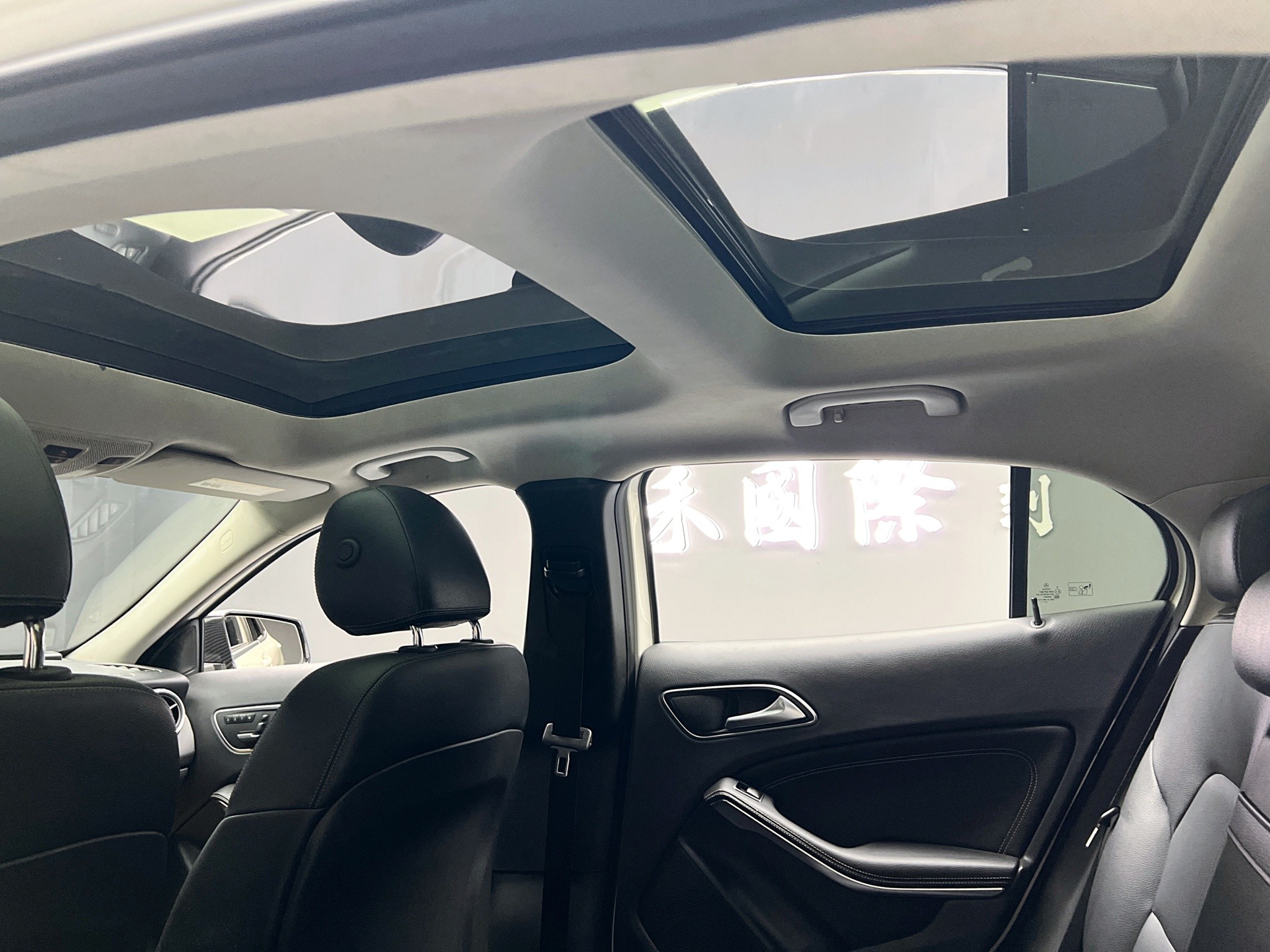 可回原廠 2014/15 Benz GLA250 4MATIC AMG X156型『小李經理』元禾國際車業/特價中/一鍵就到  第3張相片