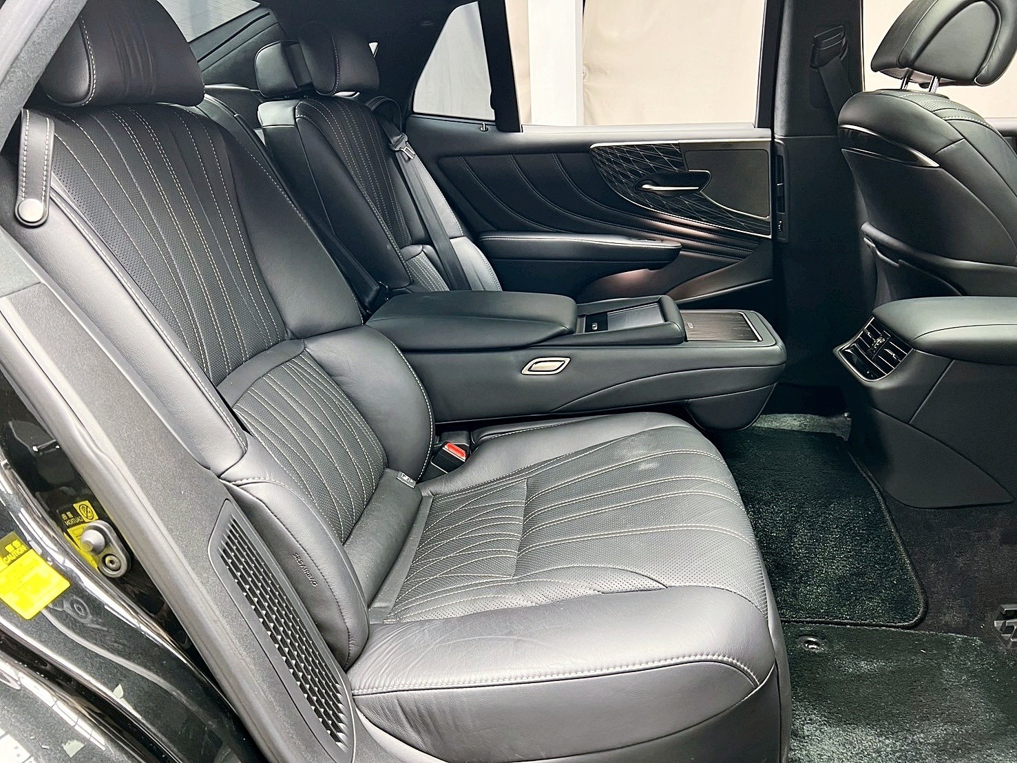可回原廠 2021/22 Lexus LS500h 旗艦版『小李經理』元禾國際車業/特價中/一鍵就到  第4張相片