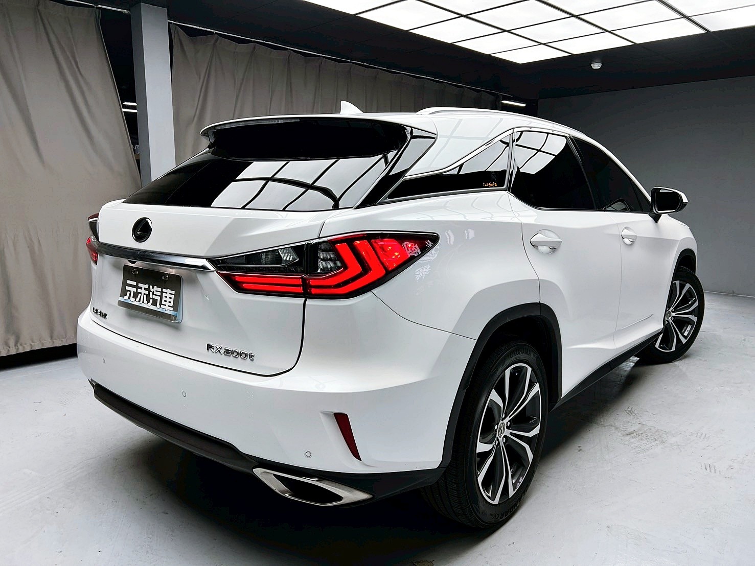 可回原廠 2017/18 Lexus RX200t 旗艦版『小李經理』元禾國際車業/特價中/一鍵就到  第16張相片