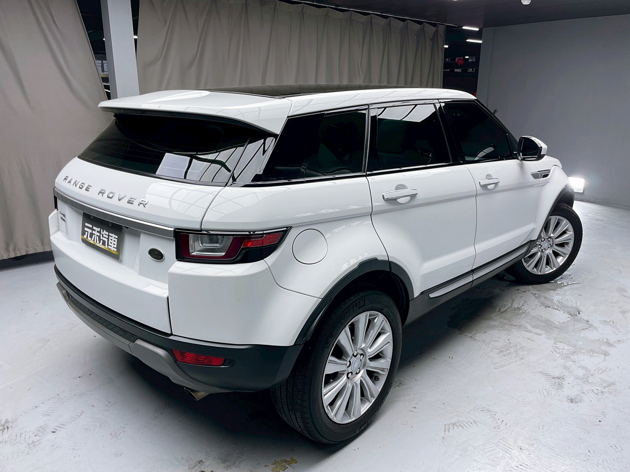 可回原廠 2016/17 Range Rover Evoque 5D Si4 HSE『小李經理』元禾國際車業/特價中/一鍵就到  第16張相片