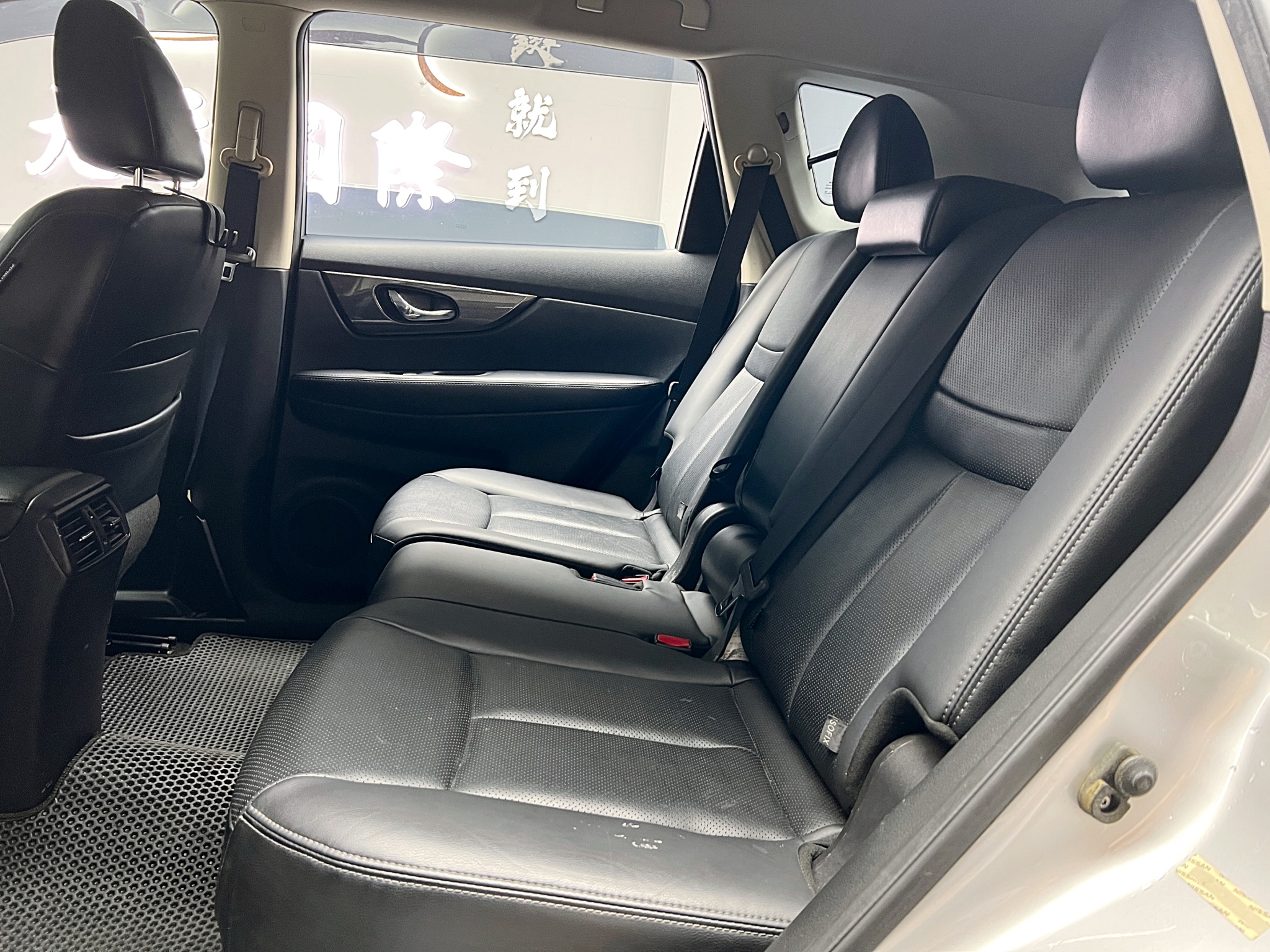 可回原廠 2017 Nissan X-Trail 豪華版『小李經理』元禾國際車業/特價中/一鍵就到  第14張相片
