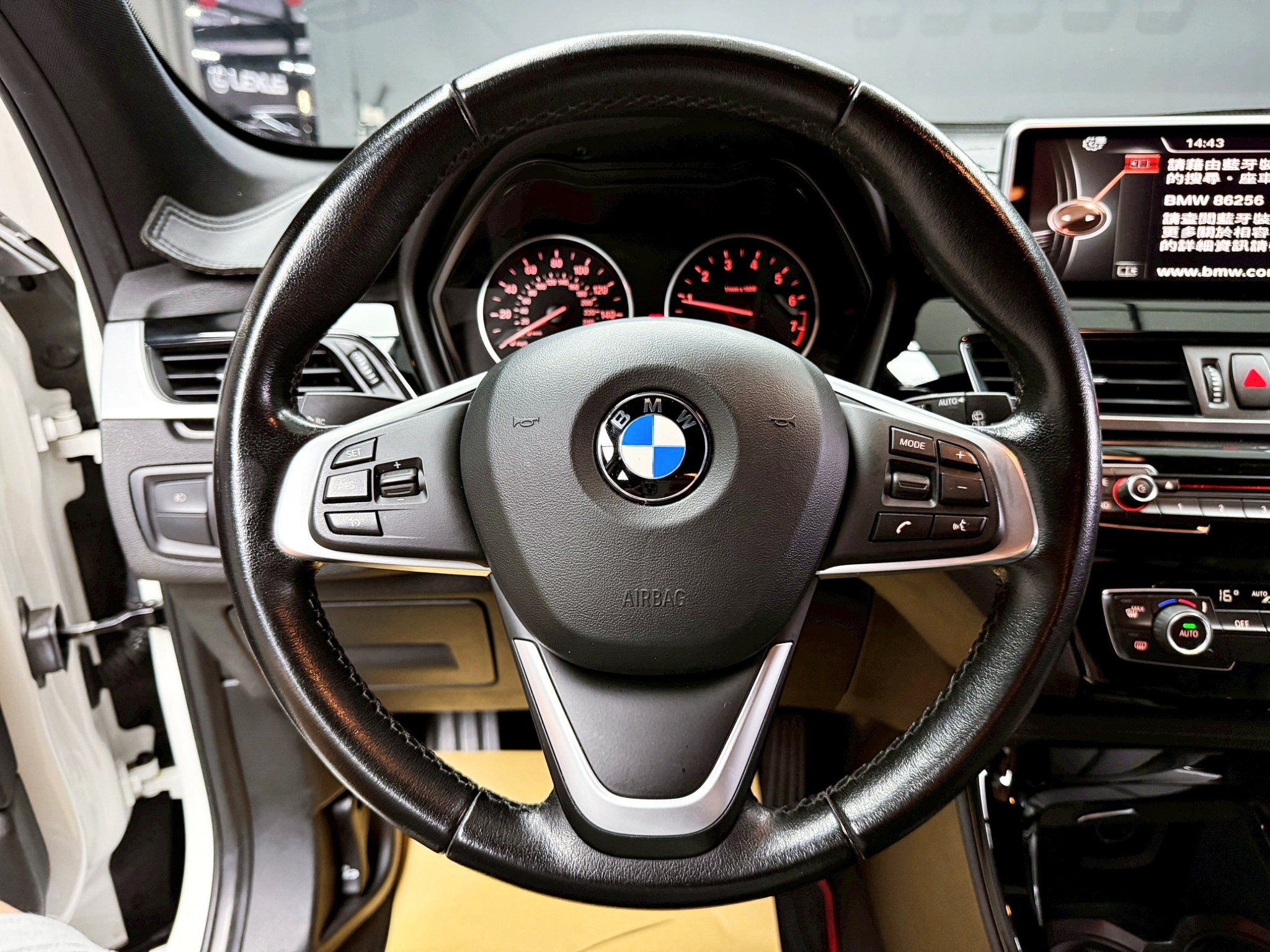 可回原廠 2015/16 BMW X1 xDrive28i F48型『小李經理』元禾國際車業/特價中/一鍵就到  第8張相片