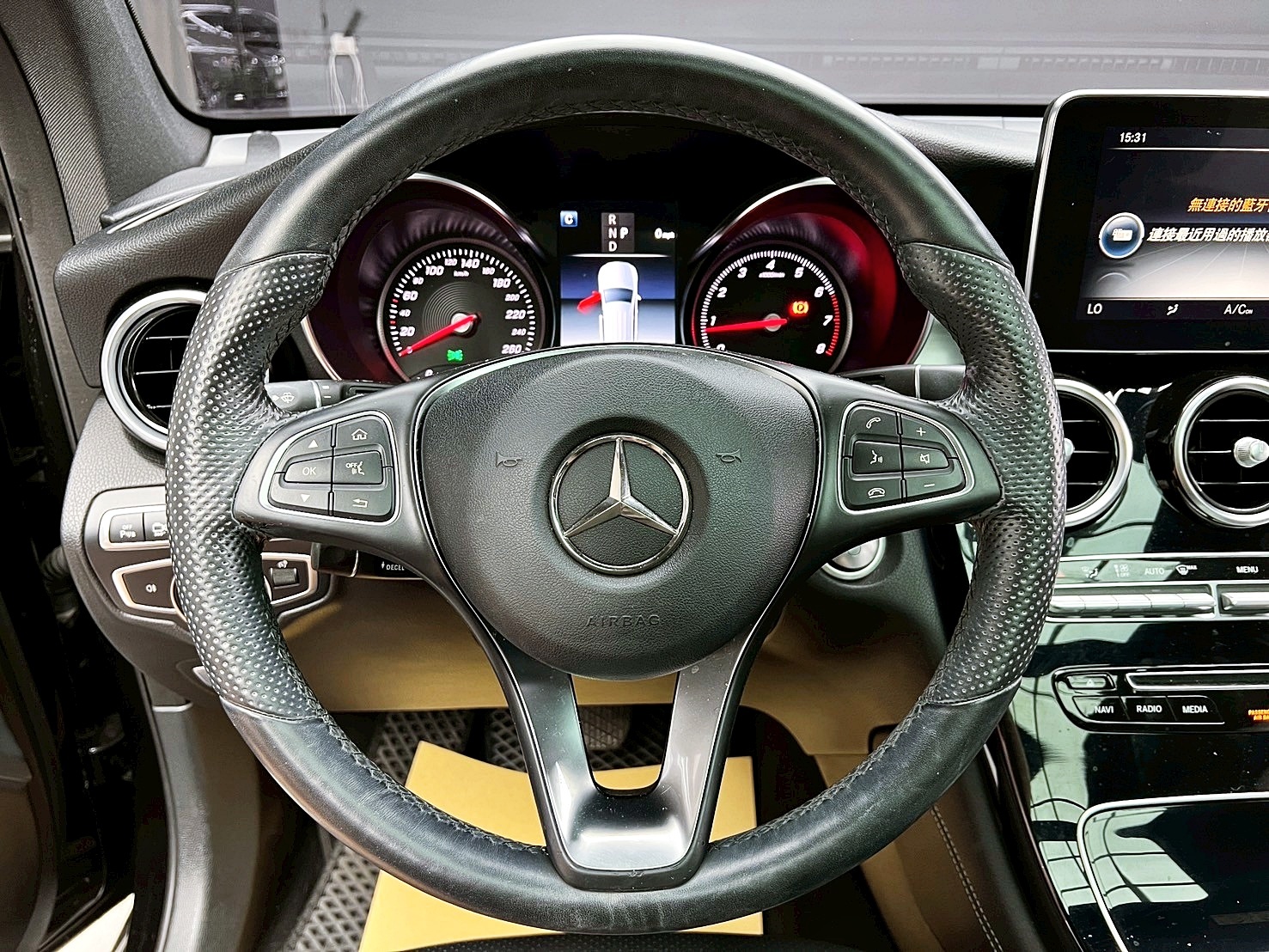 可回原廠 2017 Benz GLC300 4MATIC AMG Line X253型『小李經理』元禾國際車業/特價中/一鍵就到  第9張相片