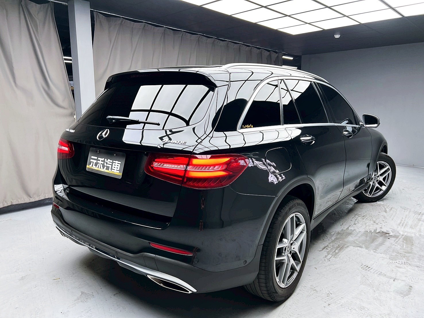 可回原廠 2017 Benz GLC300 4MATIC AMG Line X253型『小李經理』元禾國際車業/特價中/一鍵就到  第19張相片