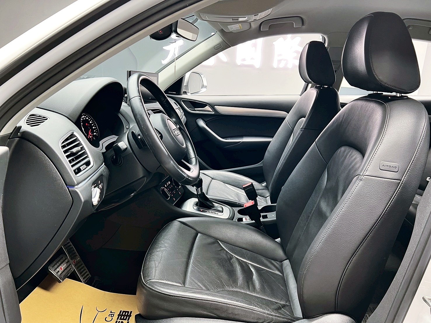 可回原廠 2016/17 Audi Q3 30TFSI『小李經理』元禾國際車業/特價中/一鍵就到  第11張相片