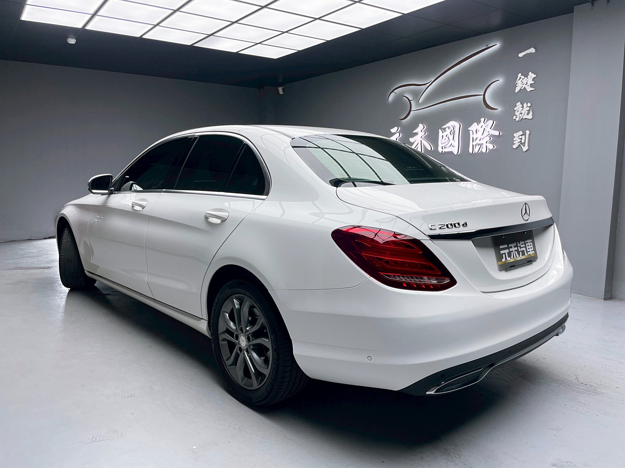 可回原廠 2015/16 Benz C200d Sedan W205型『小李經理』元禾國際車業/特價中/一鍵就到  第3張相片