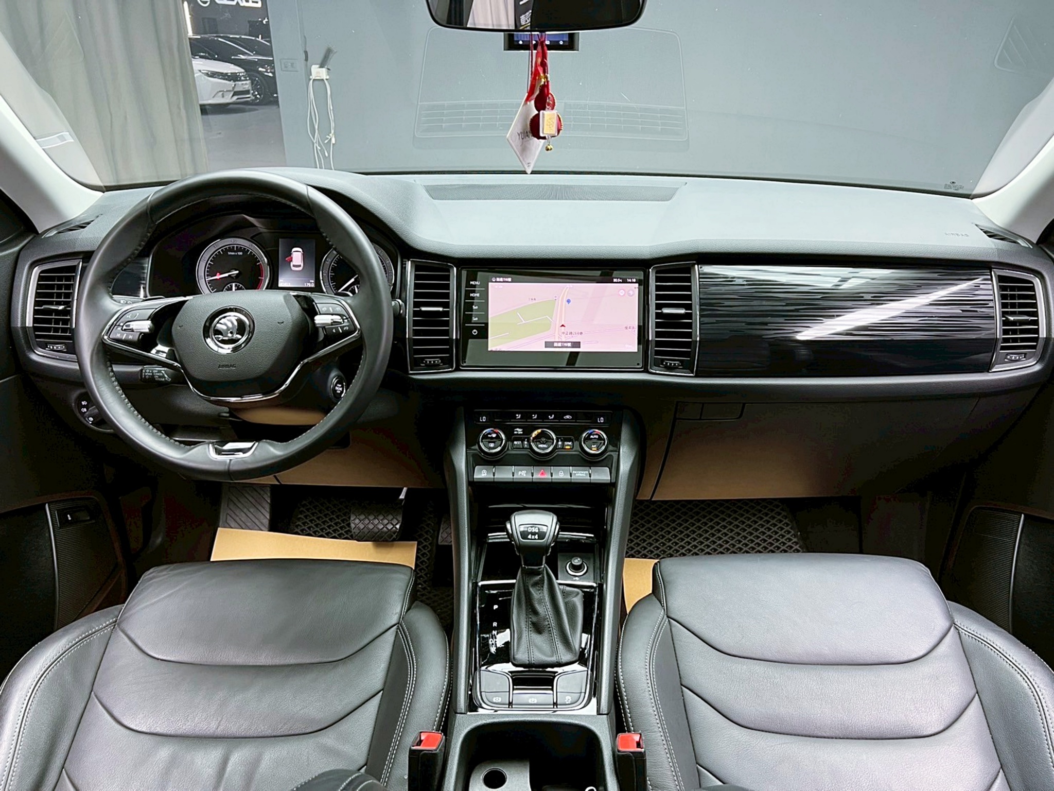 可回原廠 2021 Skoda Kodiaq TSI 4x4 七人座尊榮版『小李經理』元禾國際車業/特價中/一鍵就到  第9張相片