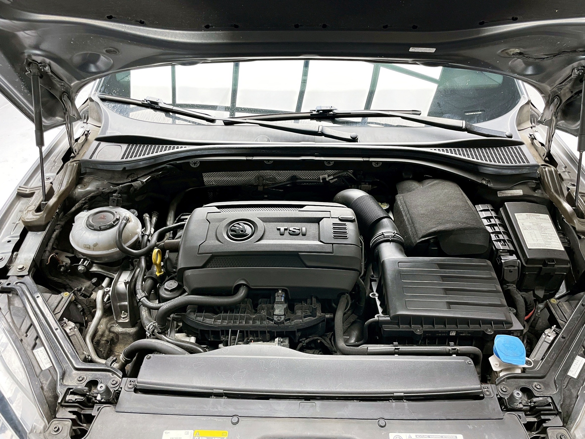 可回原廠 2019 Skoda Superb Sedan Sportline TSI『小李經理』元禾國際車業/特價中/一鍵就到  第16張相片