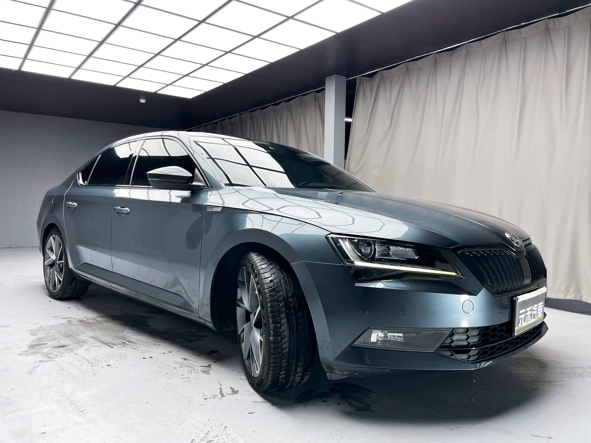 可回原廠 2019 Skoda Superb Sedan Sportline TSI『小李經理』元禾國際車業/特價中/一鍵就到  第17張相片