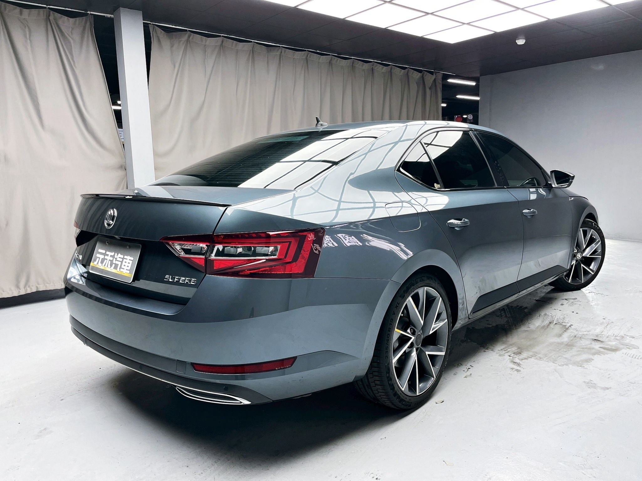 可回原廠 2019 Skoda Superb Sedan Sportline TSI『小李經理』元禾國際車業/特價中/一鍵就到  第18張相片