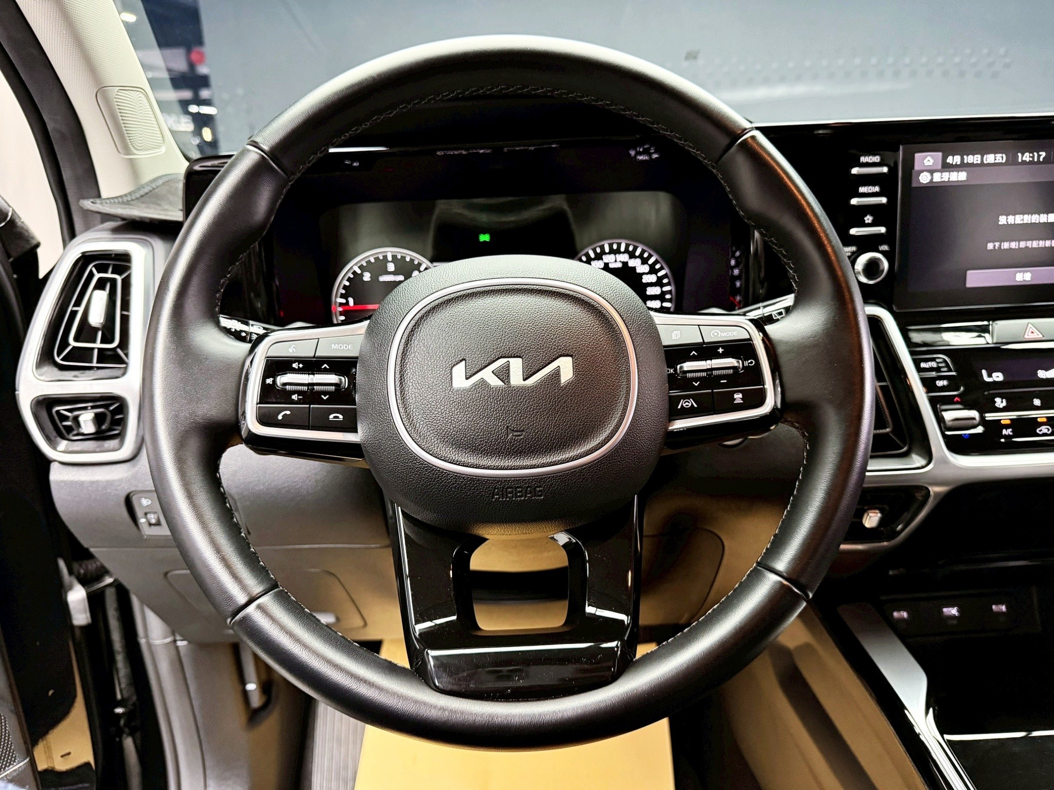 可回原廠 2023 Kia Sorento CRDi  六人座豪華版『小李經理』元禾國際車業/特價中/一鍵就到  第10張相片
