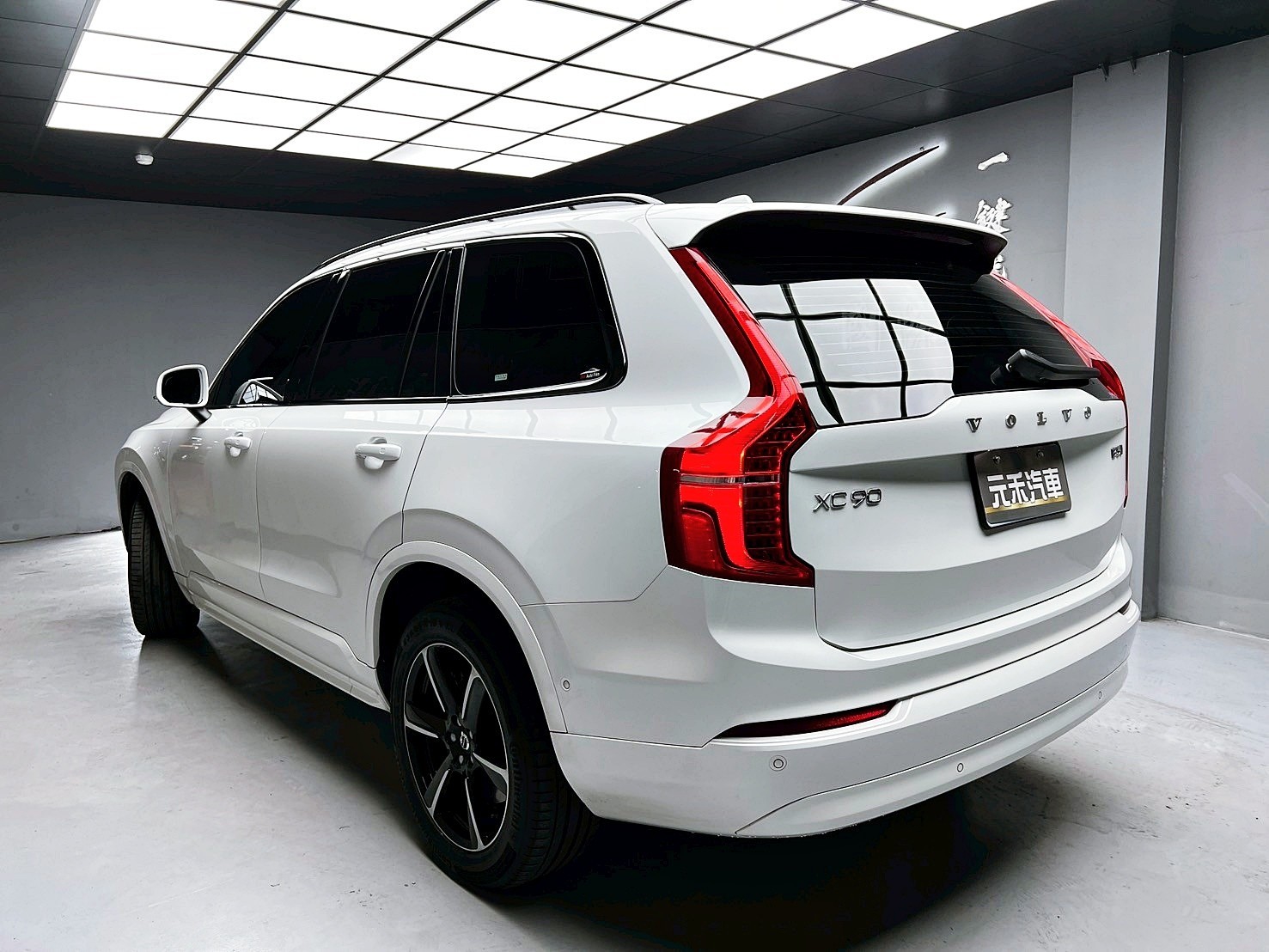 可回原廠 2023 Volvo XC90 Plus B5 AWD 七人座『小李經理』元禾國際車業/特價中/一鍵就到  第3張相片
