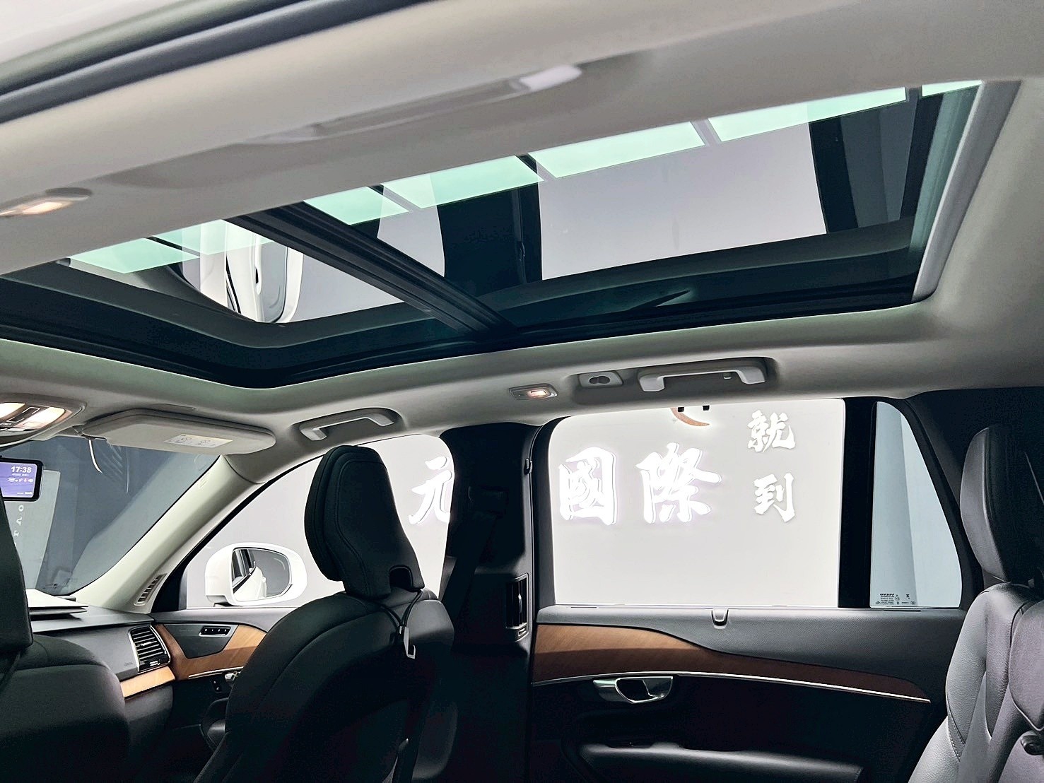 可回原廠 2023 Volvo XC90 Plus B5 AWD 七人座『小李經理』元禾國際車業/特價中/一鍵就到  第5張相片