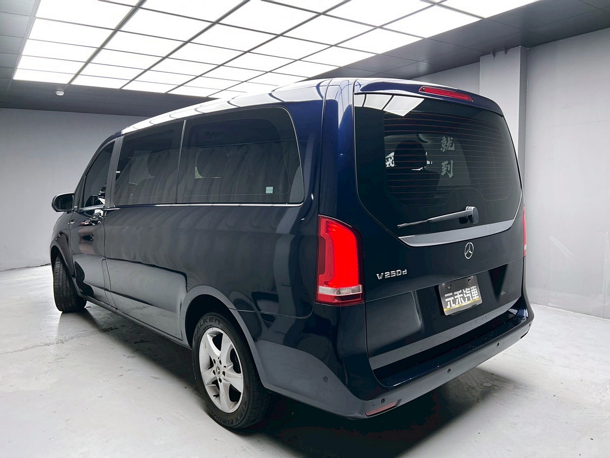 可回原廠 2018 Benz V250d 八人座『小李經理』元禾國際車業/特價中/一鍵就到  第4張相片