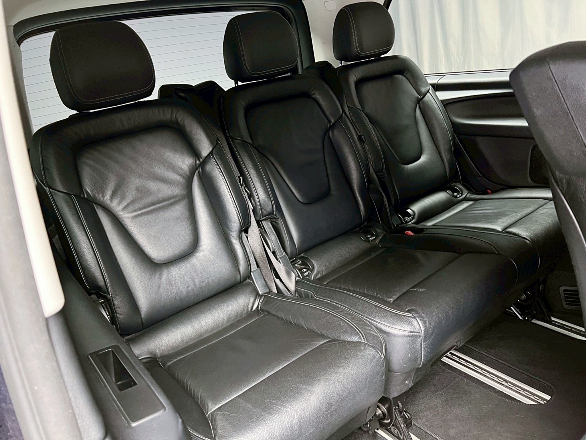可回原廠 2018 Benz V250d 八人座『小李經理』元禾國際車業/特價中/一鍵就到  第8張相片