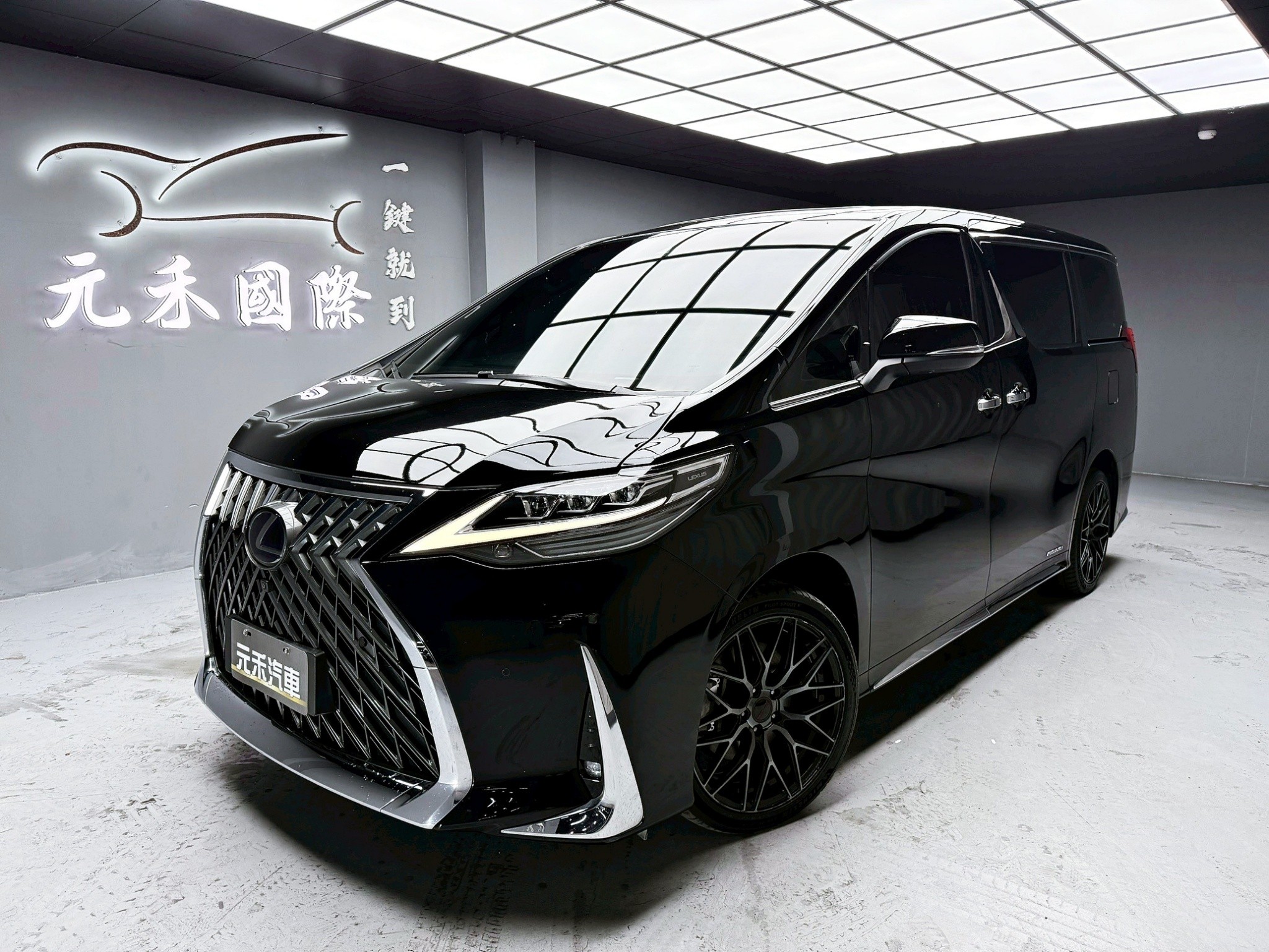 可回原廠 2022 Lexus LM300h 七人座『小李經理』元禾國際車業/特價中/一鍵就到  第1張相片