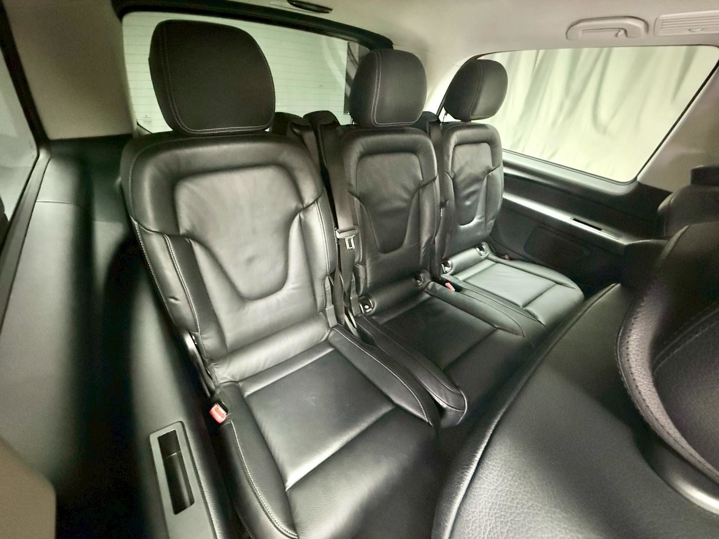 可回原廠 2017 Benz V250d Avantgarde 七人座 W447型『小李經理』元禾國際車業/特價中/一鍵就到  第4張相片