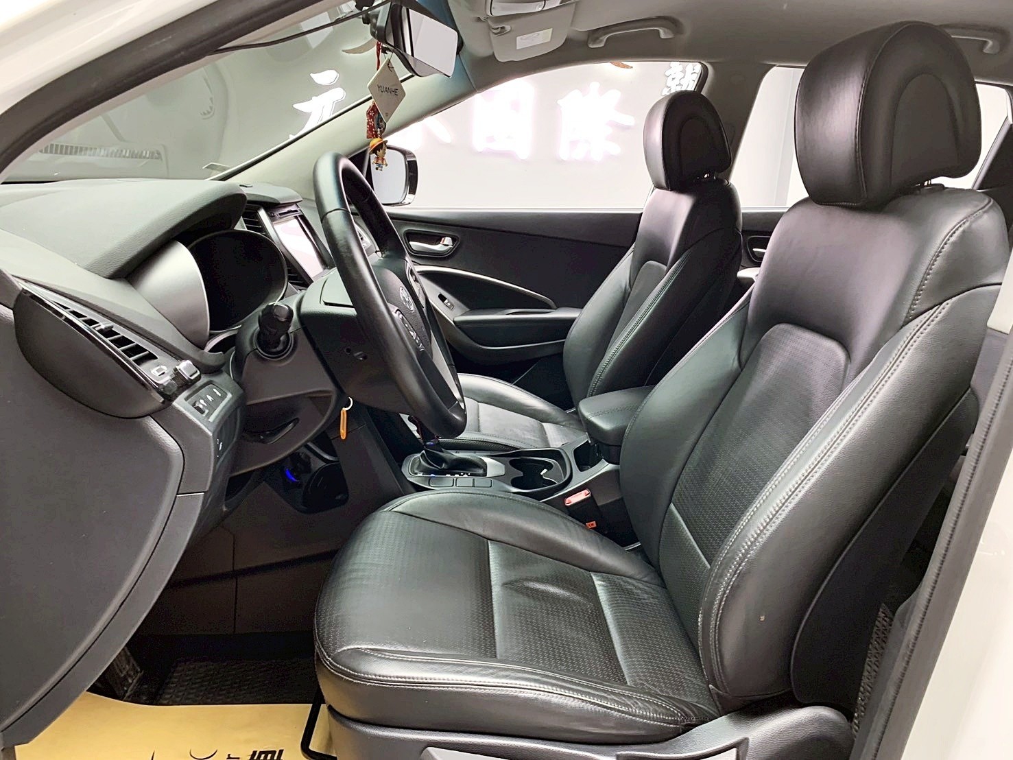 可回原廠 2016 Hyundai SantaFe 七人座豪華款『小李經理』元禾國際車業/特價中/一鍵就到  第8張相片