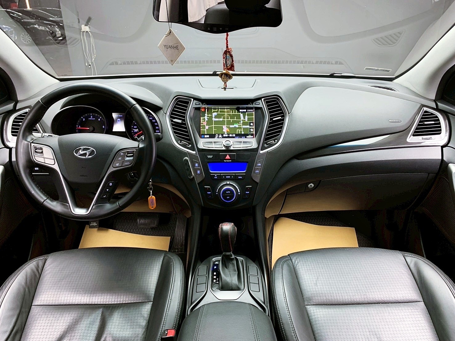 可回原廠 2016 Hyundai SantaFe 七人座豪華款『小李經理』元禾國際車業/特價中/一鍵就到  第10張相片