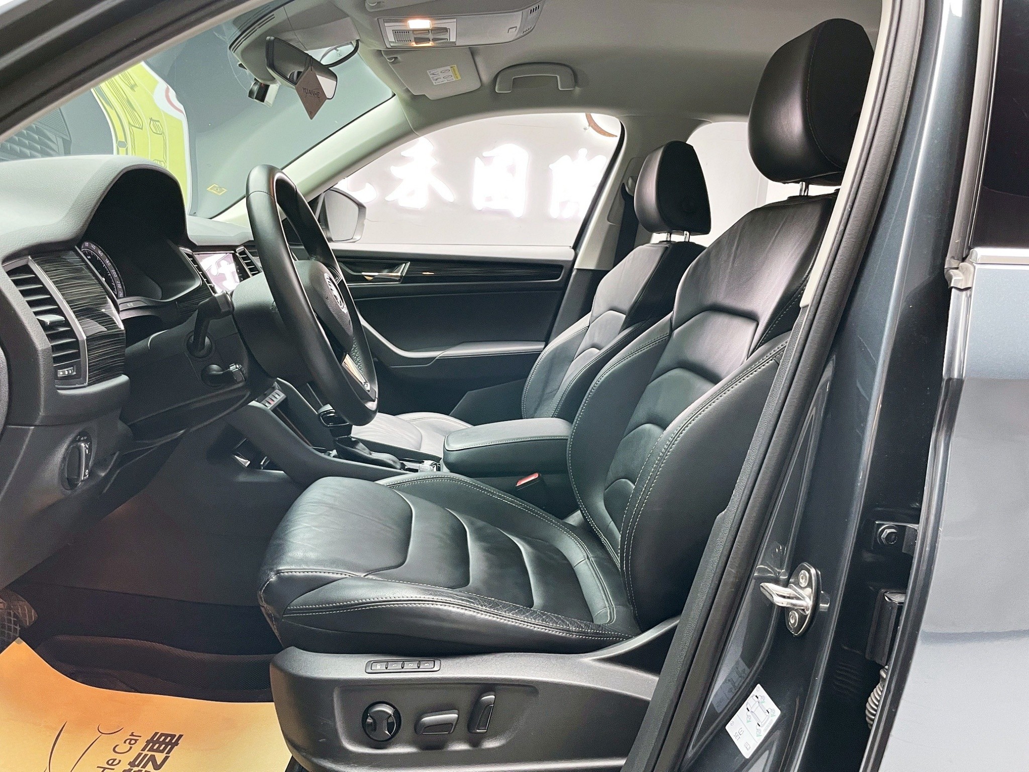 可回原廠 2020 Skoda kodiaq TSI 七人座豪華菁英版『小李經理』元禾國際車業/特價中/一鍵就到  第5張相片