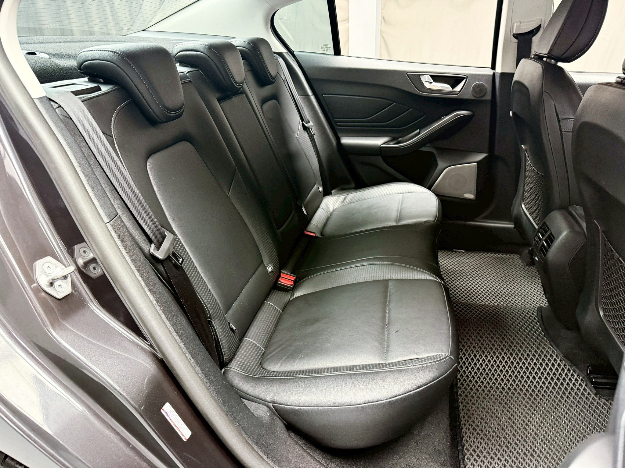 可回原廠 2019 Ford Focus 4D EcoBoost 182匹旗艦型『小李經理』元禾國際車業/特價中/一鍵就到  第8張相片