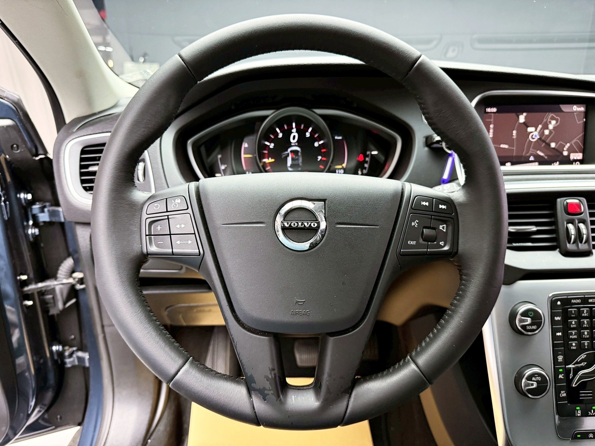 可回原廠 2019 Volvo V40 Cross Country T4 輕旅『小李經理』元禾國際車業/特價中/一鍵就到  第9張相片