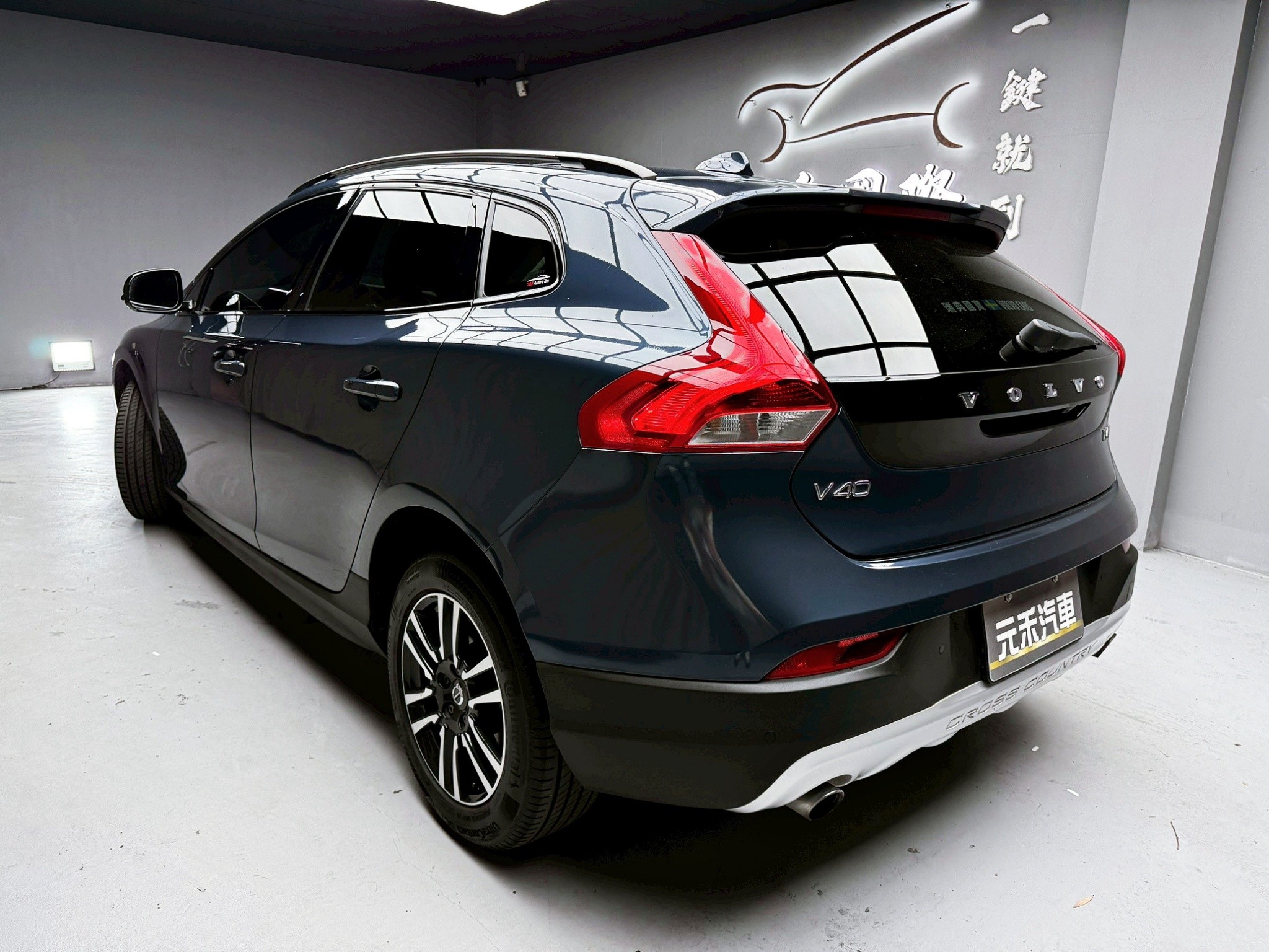 可回原廠 2019 Volvo V40 Cross Country T4 輕旅『小李經理』元禾國際車業/特價中/一鍵就到  第10張相片