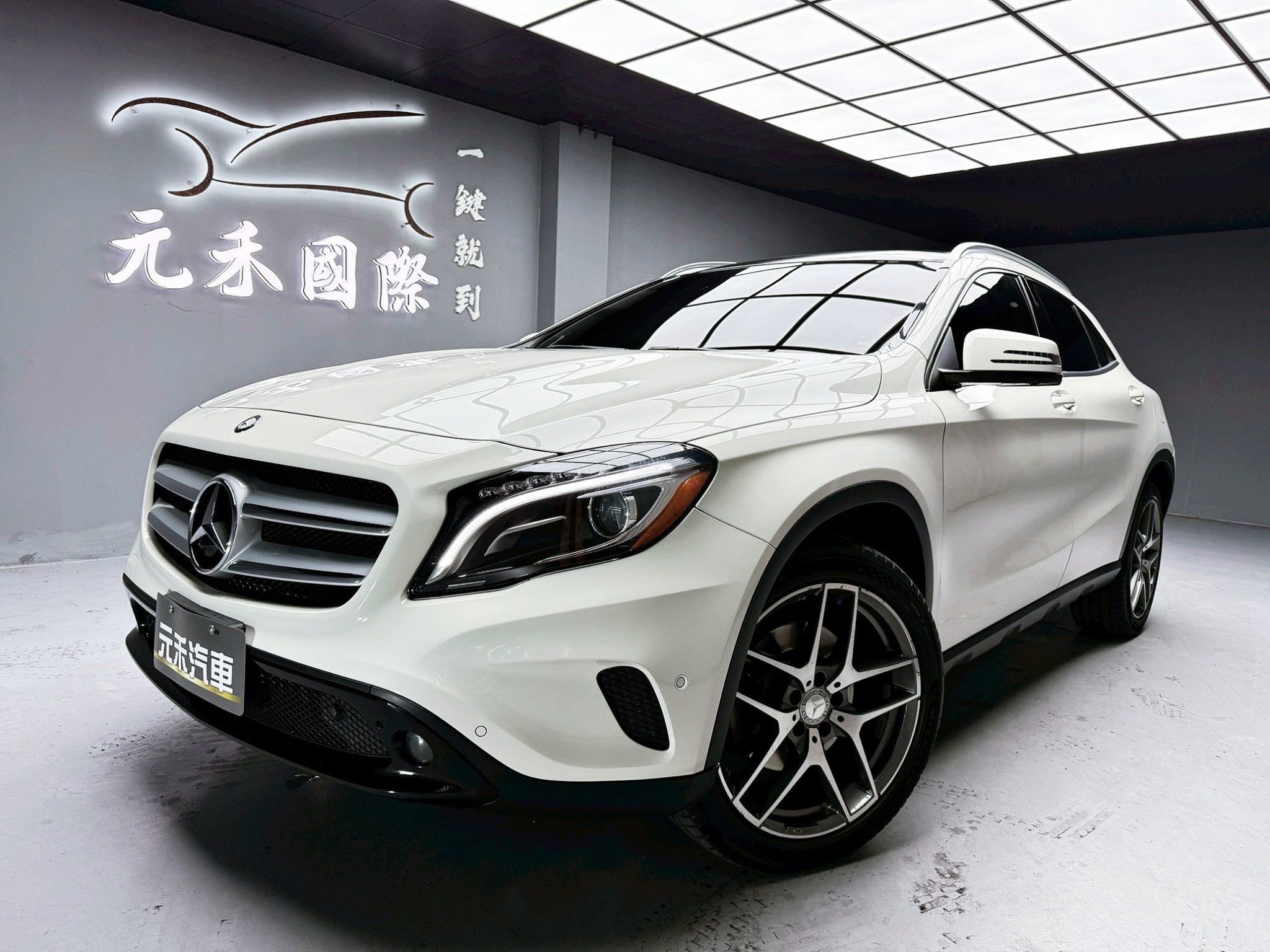 可回原廠 2015 Benz GLA250 4MATIC X156型『小李經理』元禾國際車業/特價中/一鍵就到  第1張相片