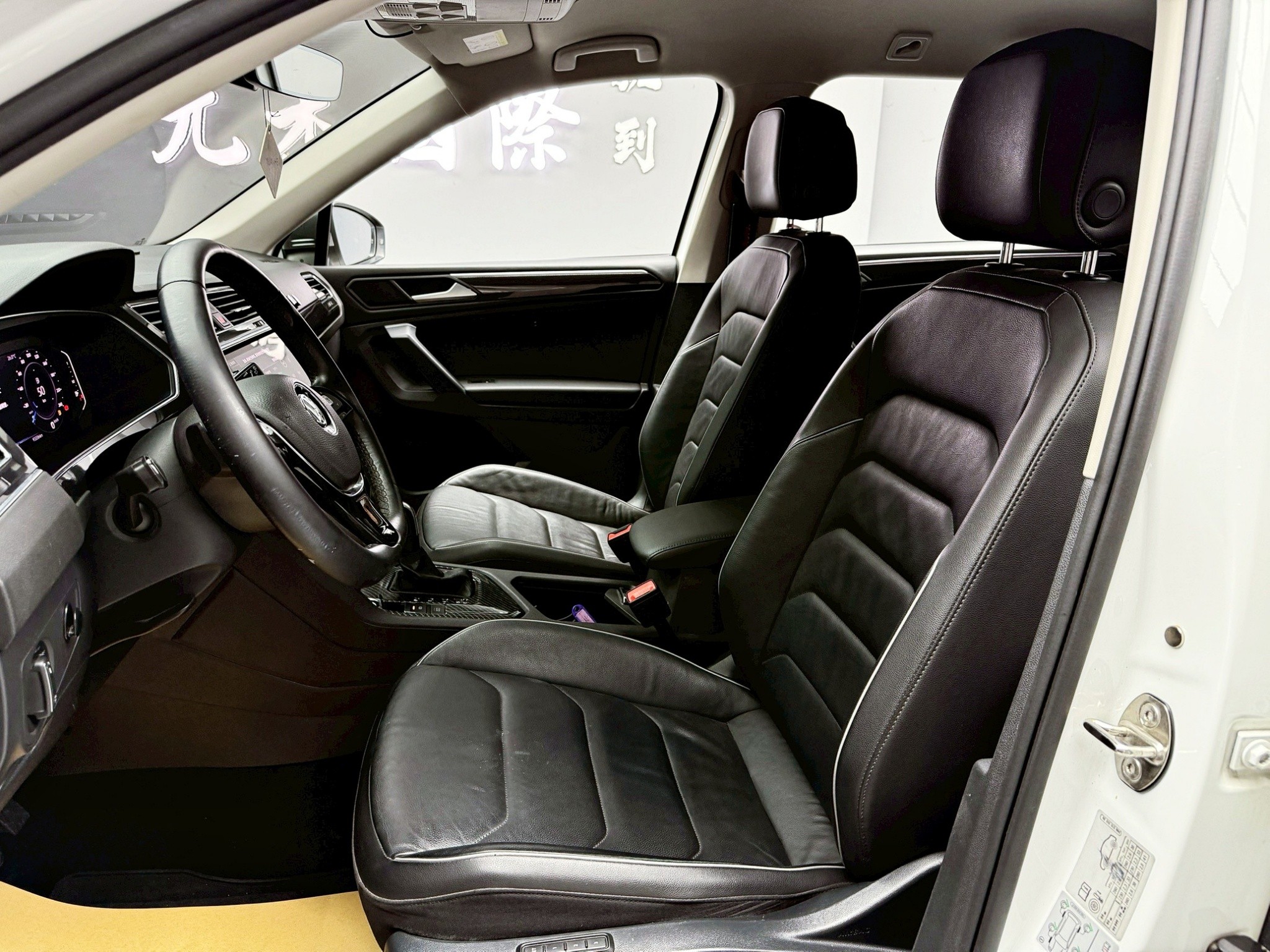 可回原廠 2020/21 Volkswagen Tiguan Allspace 280TSI Elegance 七人座『小李經理』元禾國際車業/特價中/一鍵就到  第9張相片