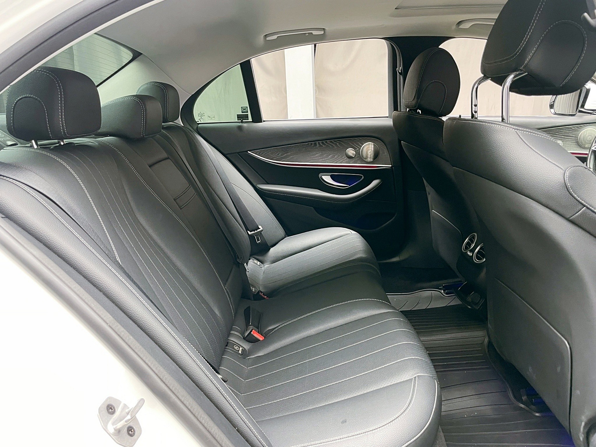 可回原廠 2021 Benz E300 Sedan 運動版 W213型『小李經理』元禾國際車業/特價中/一鍵就到  第6張相片